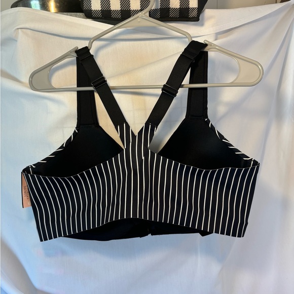 Victoria Secret Athletic Bra - Picture 2 of 6